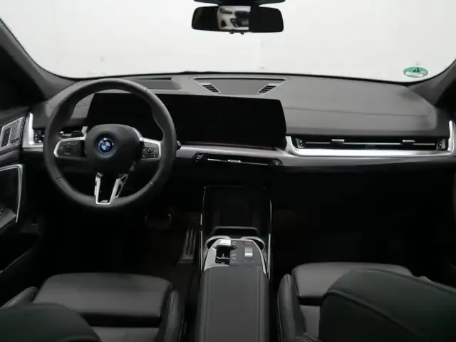 BMW iX2