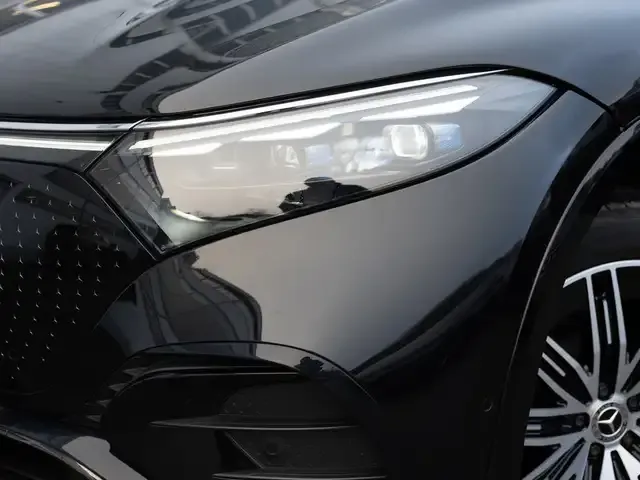 Mercedes-Benz EQS SUV