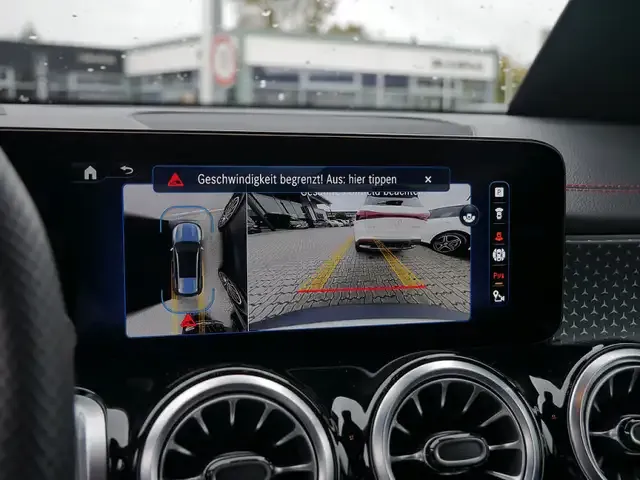 Mercedes-Benz EQB 300