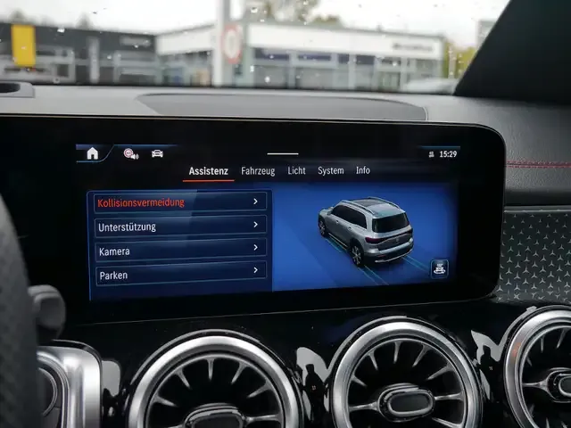 Mercedes-Benz EQB 300