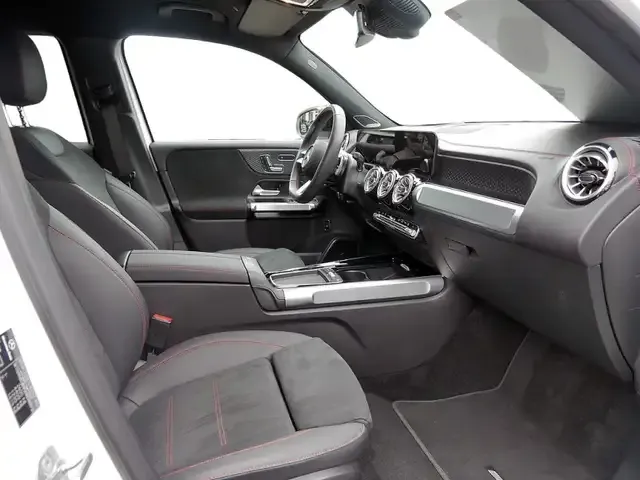 Mercedes-Benz EQB 300