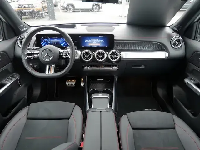 Mercedes-Benz EQB 300