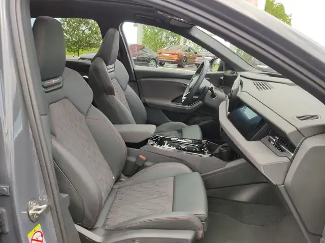 Audi SQ6