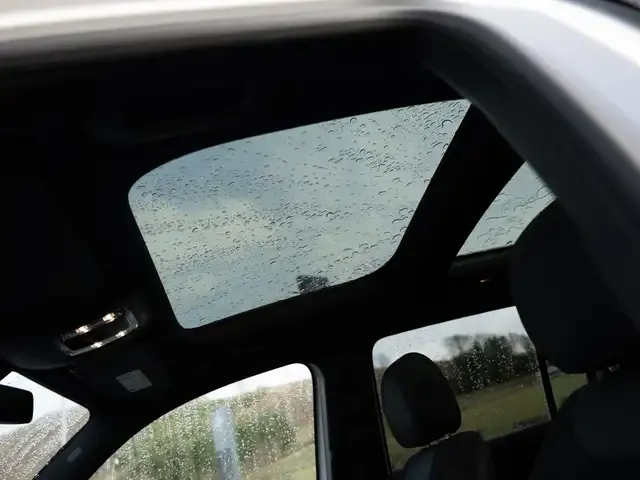 Mercedes-Benz EQB 300