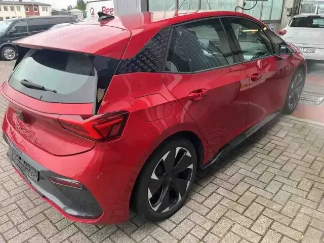 CUPRA Born