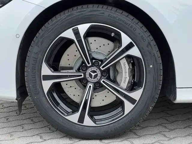Mercedes-Benz E 400
