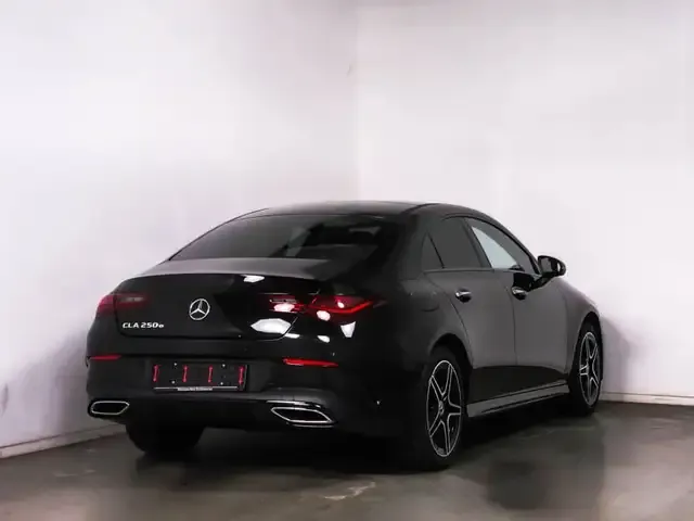 Mercedes-Benz CLA 250