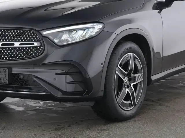 Mercedes-Benz GLC 220