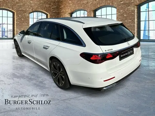 Mercedes-Benz E 200