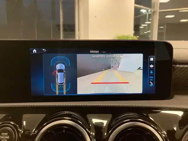 Mercedes-Benz CLA 180