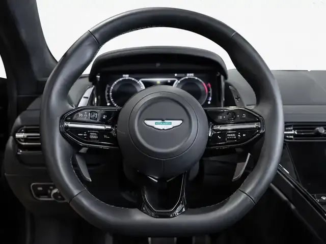 Aston Martin DB12