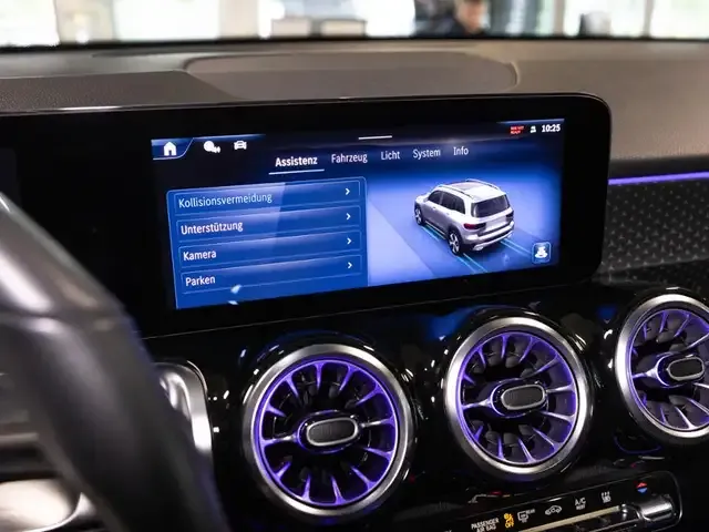 Mercedes-Benz GLB 200
