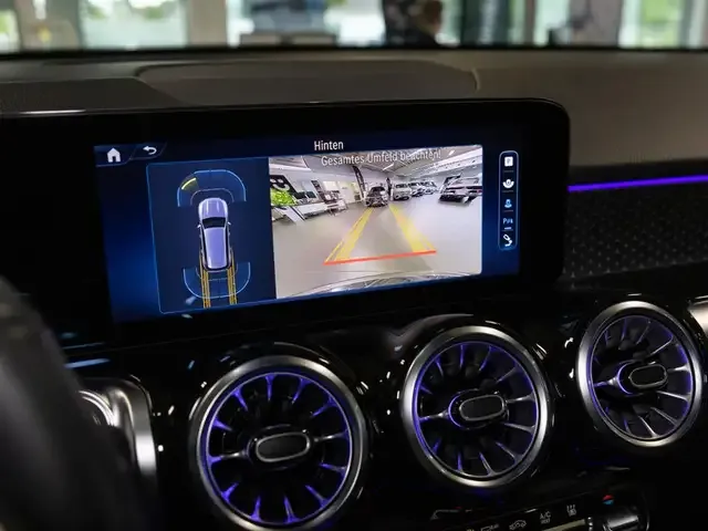 Mercedes-Benz GLB 200