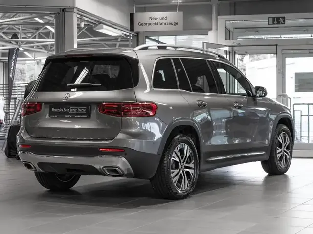 Mercedes-Benz GLB 200