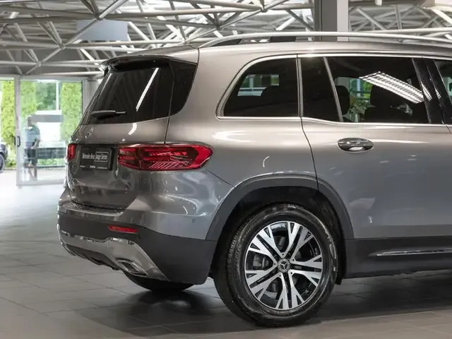 Mercedes-Benz GLB 200