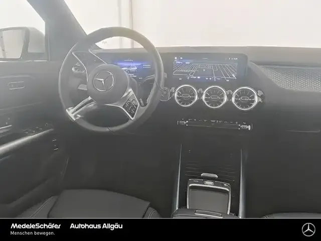 Mercedes-Benz EQA 300