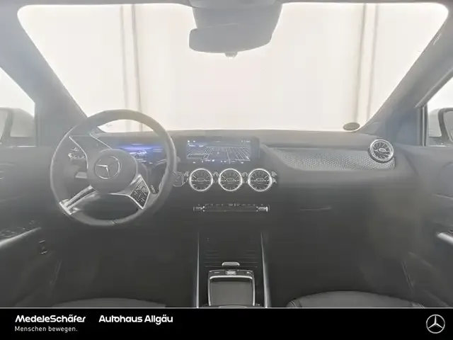 Mercedes-Benz EQA 300