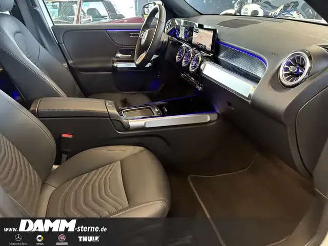 Mercedes-Benz EQB 300