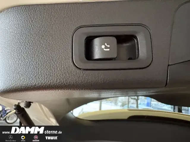 Mercedes-Benz EQB 300