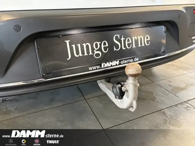 Mercedes-Benz EQB 300