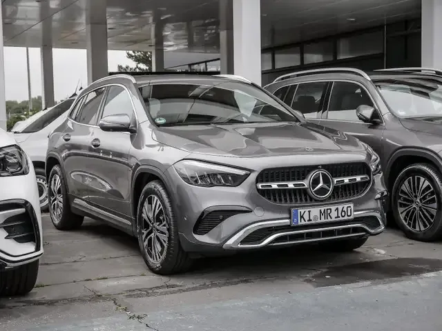 Mercedes-Benz GLA 200
