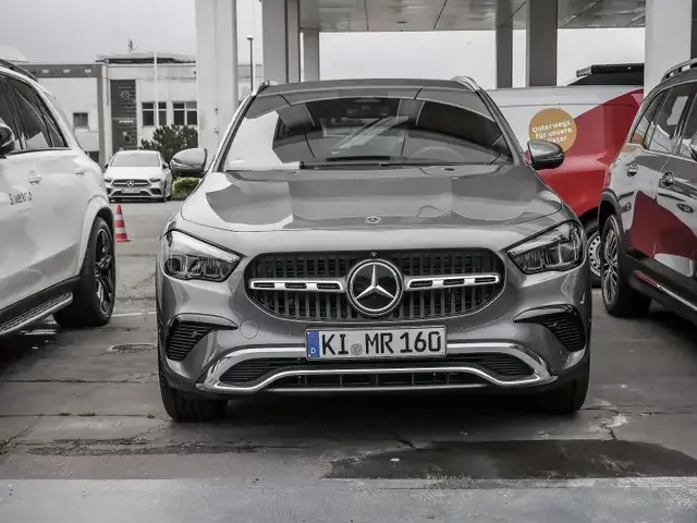 Mercedes-Benz GLA 200