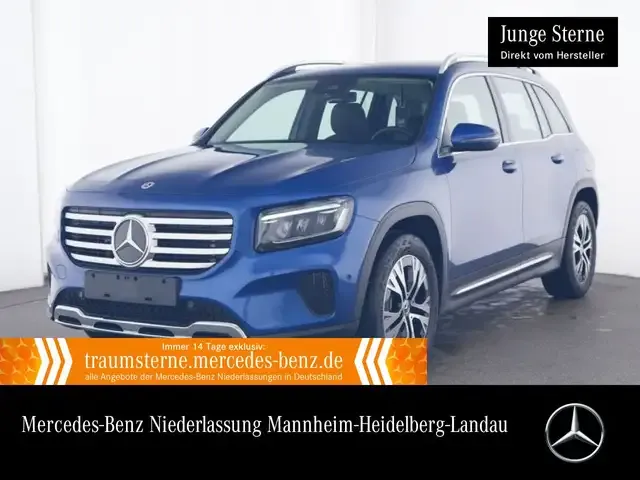 Mercedes-Benz GLB 220