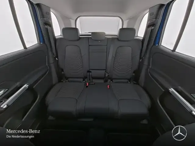 Mercedes-Benz GLB 220