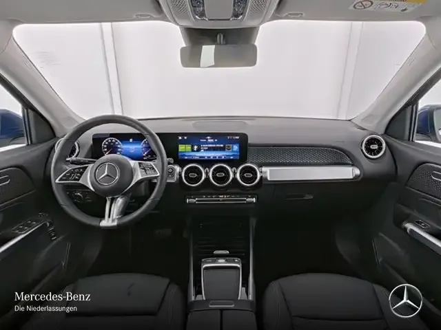 Mercedes-Benz GLB 220