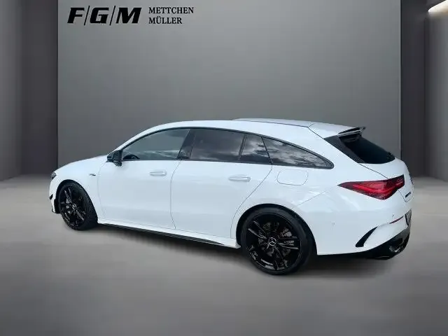 Mercedes-Benz CLA 35 AMG