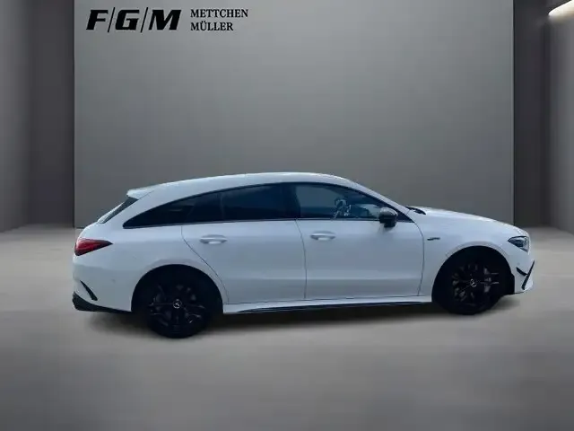 Mercedes-Benz CLA 35 AMG