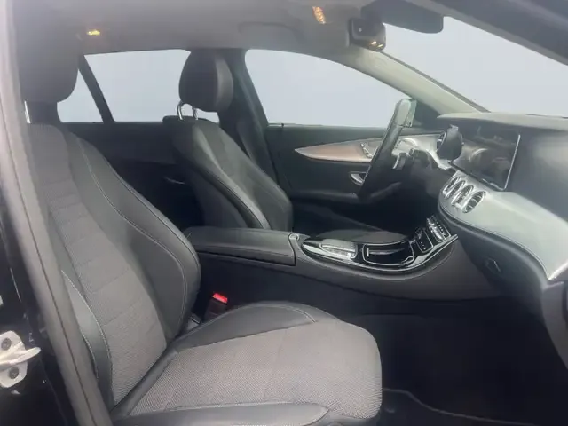 Mercedes-Benz E 400