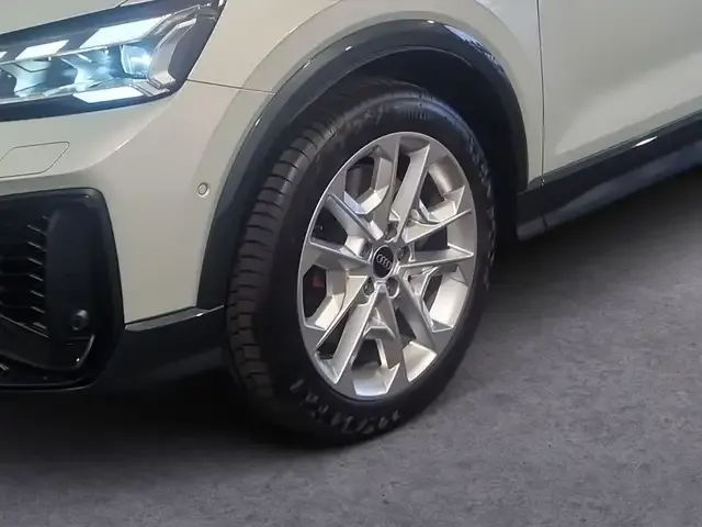 Audi SQ2