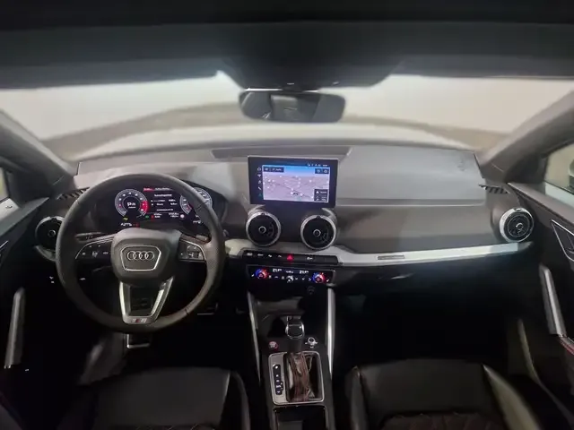 Audi SQ2