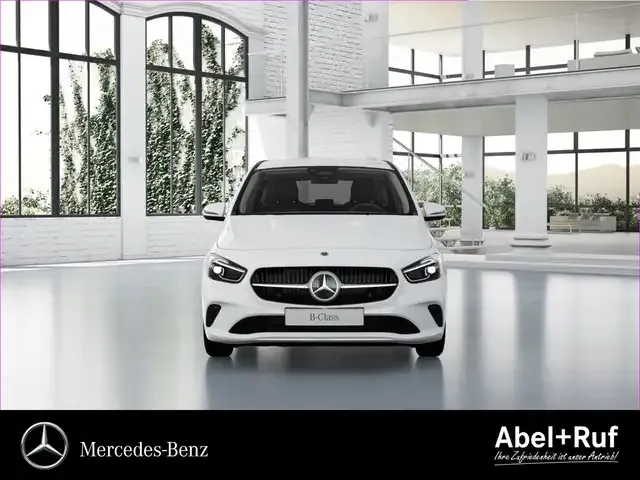 Mercedes-Benz B 220