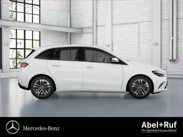 Mercedes-Benz B 220