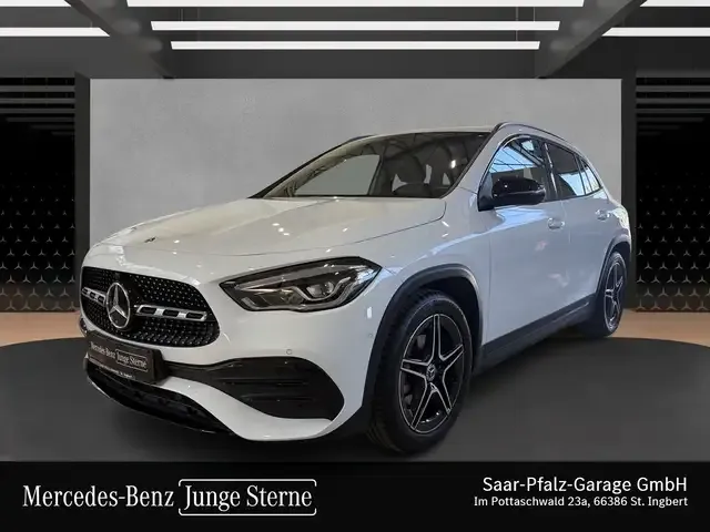 Mercedes-Benz GLA 200