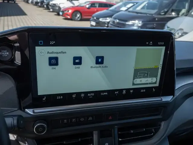 Volkswagen T7 Caravelle