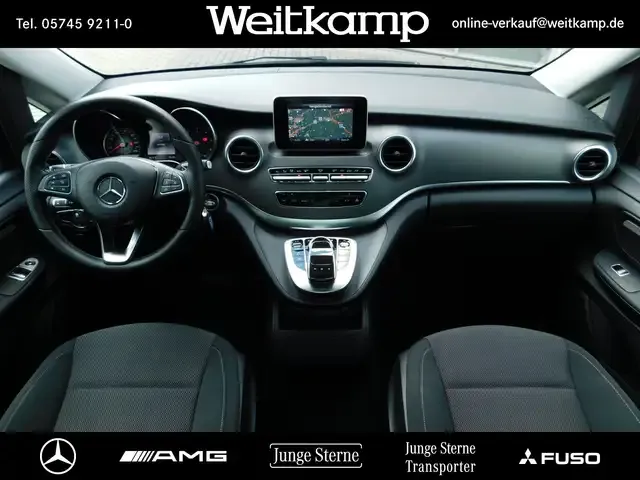 Mercedes-Benz V 220