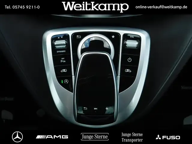 Mercedes-Benz V 220