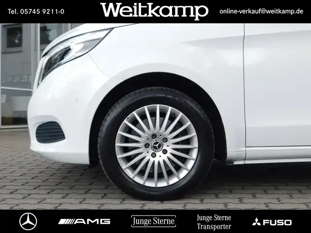 Mercedes-Benz V 220