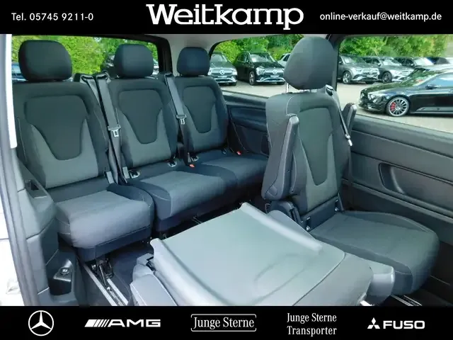 Mercedes-Benz V 220