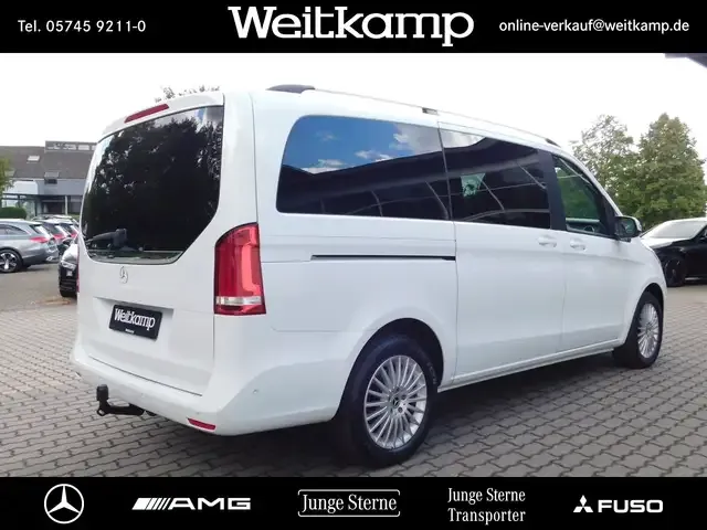 Mercedes-Benz V 220