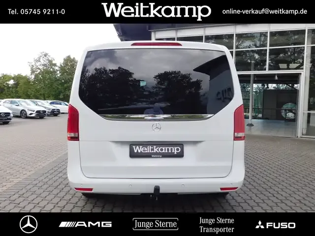 Mercedes-Benz V 220