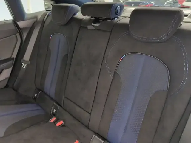 BMW 235