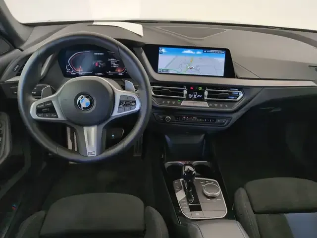 BMW 235