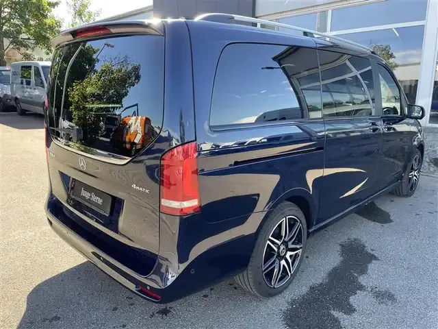 Mercedes-Benz V 300