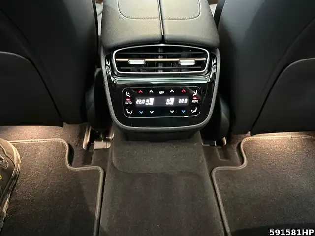 Mercedes-Benz EQE 350