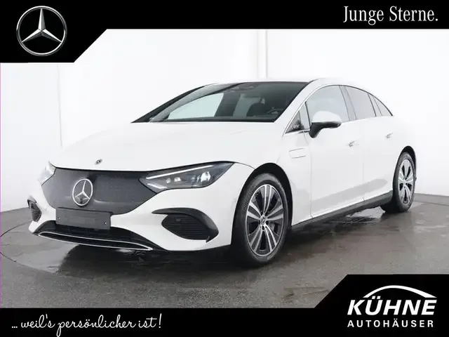 Mercedes-Benz EQE 300