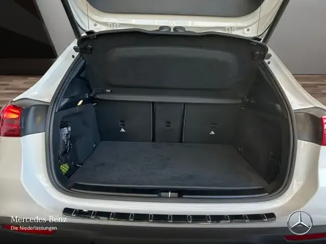 Mercedes-Benz EQA 300